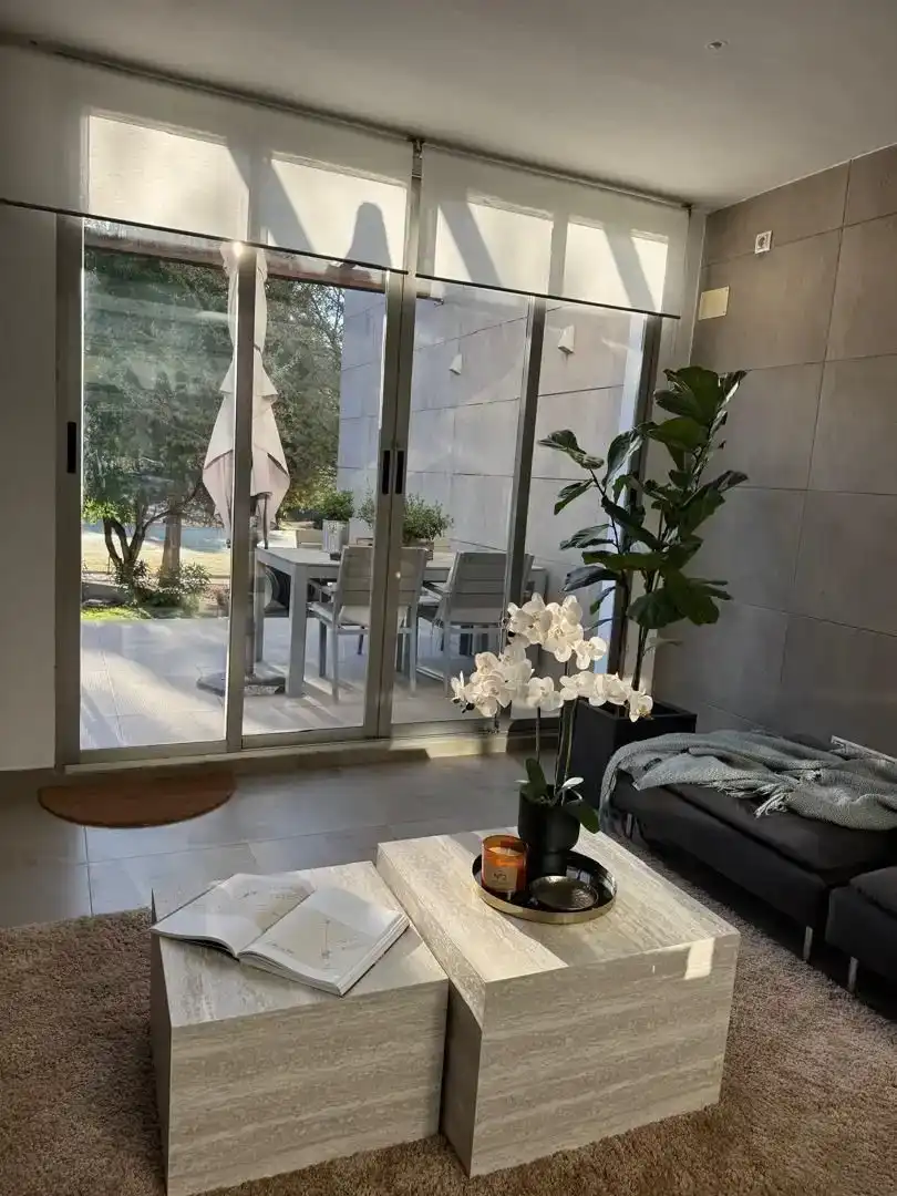 Terrassa de Pis de lloguer en Chiva amb Aire condicionat, Jardí privat i Parquet