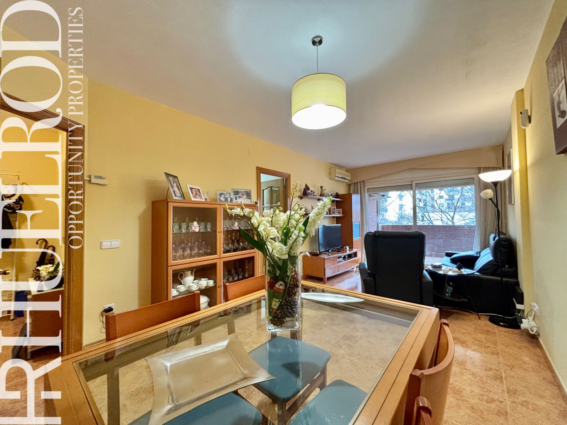 Living room of Flat for sale in Pineda de Mar  with Air Conditioner, Heating and Terrace