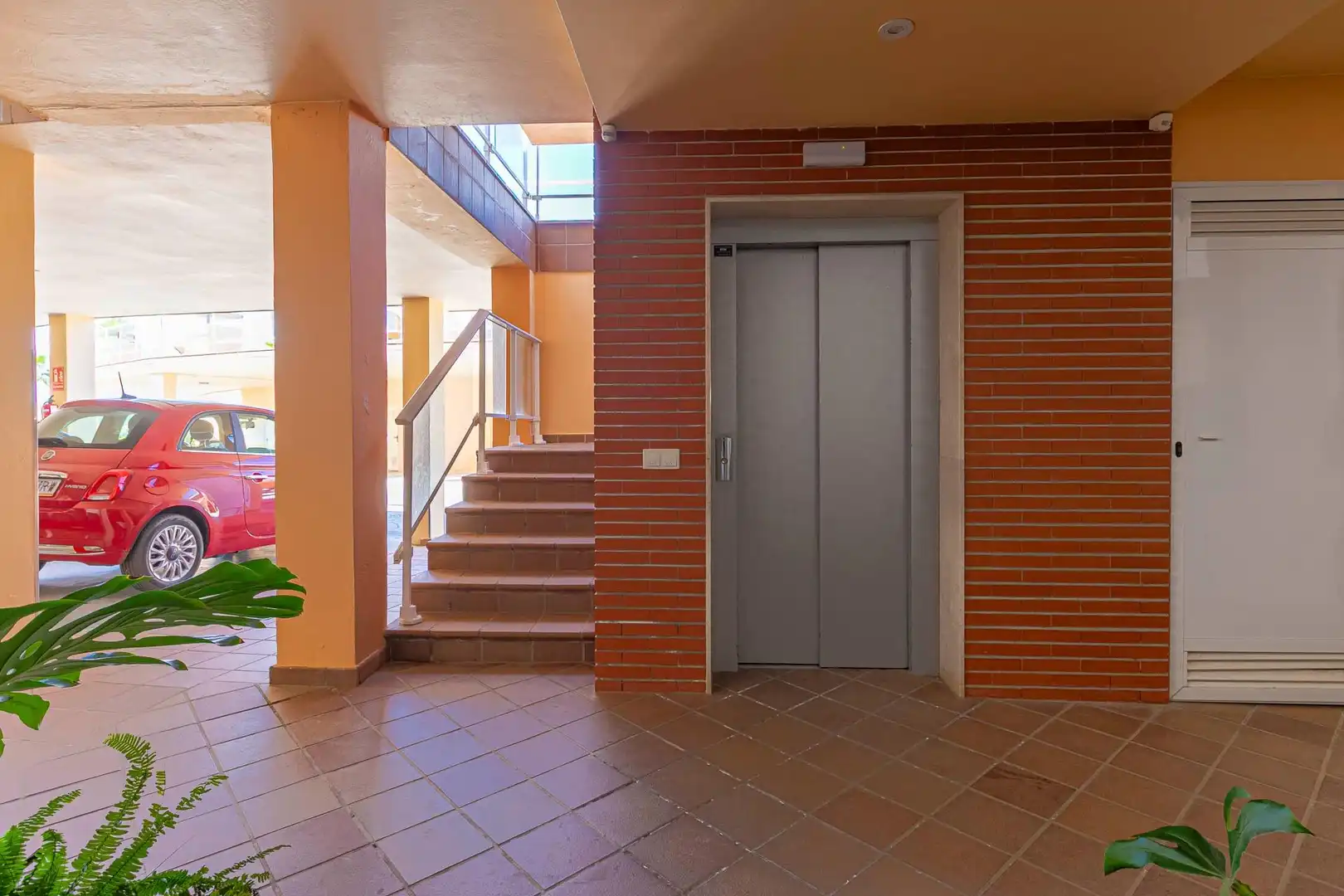 Planta baixa en venda en Mijas amb Aire condicionat, Jardí privat i Terrassa