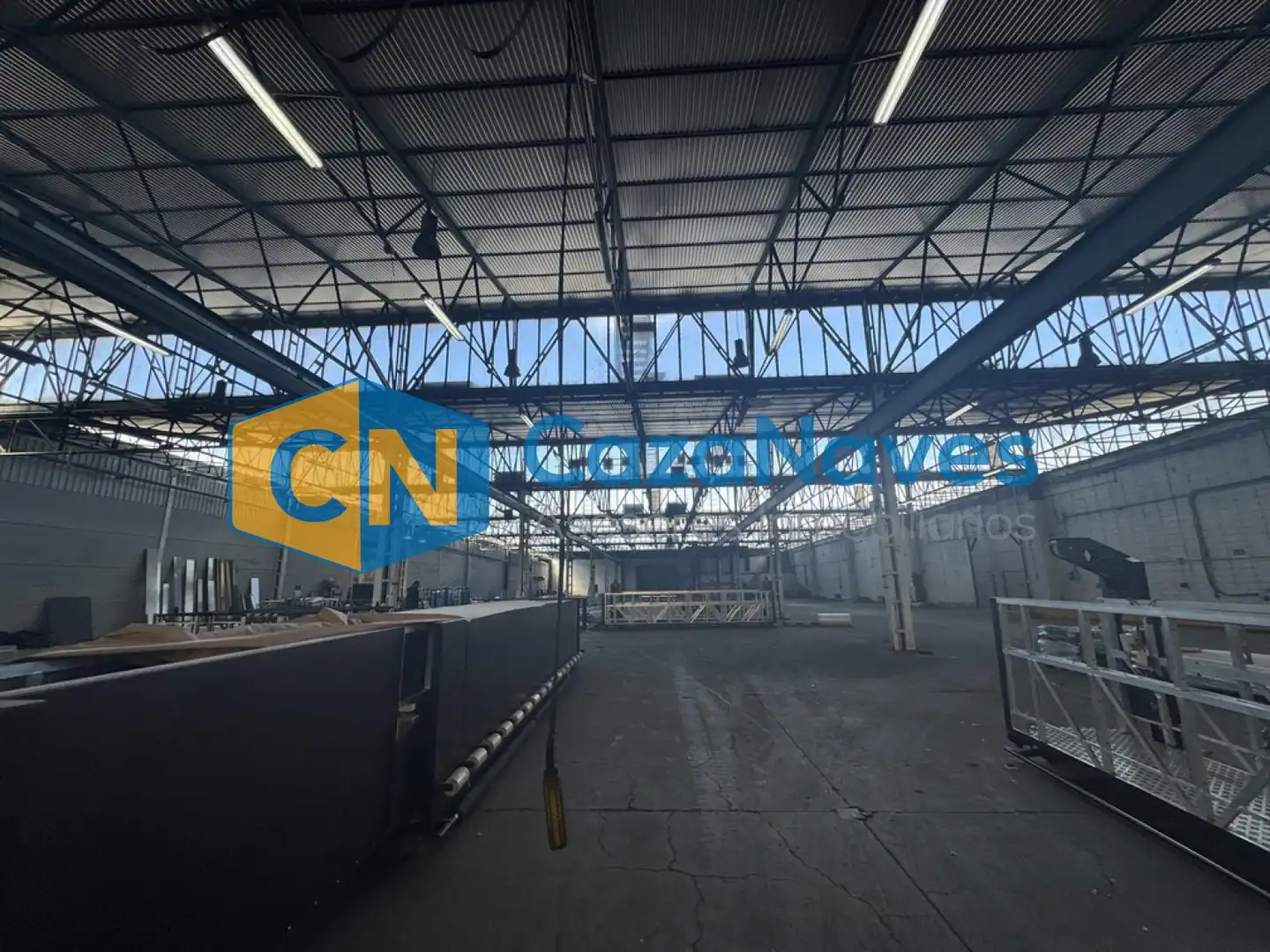 Nave industrial en alquiler en Reyes Católicos, imagen 2