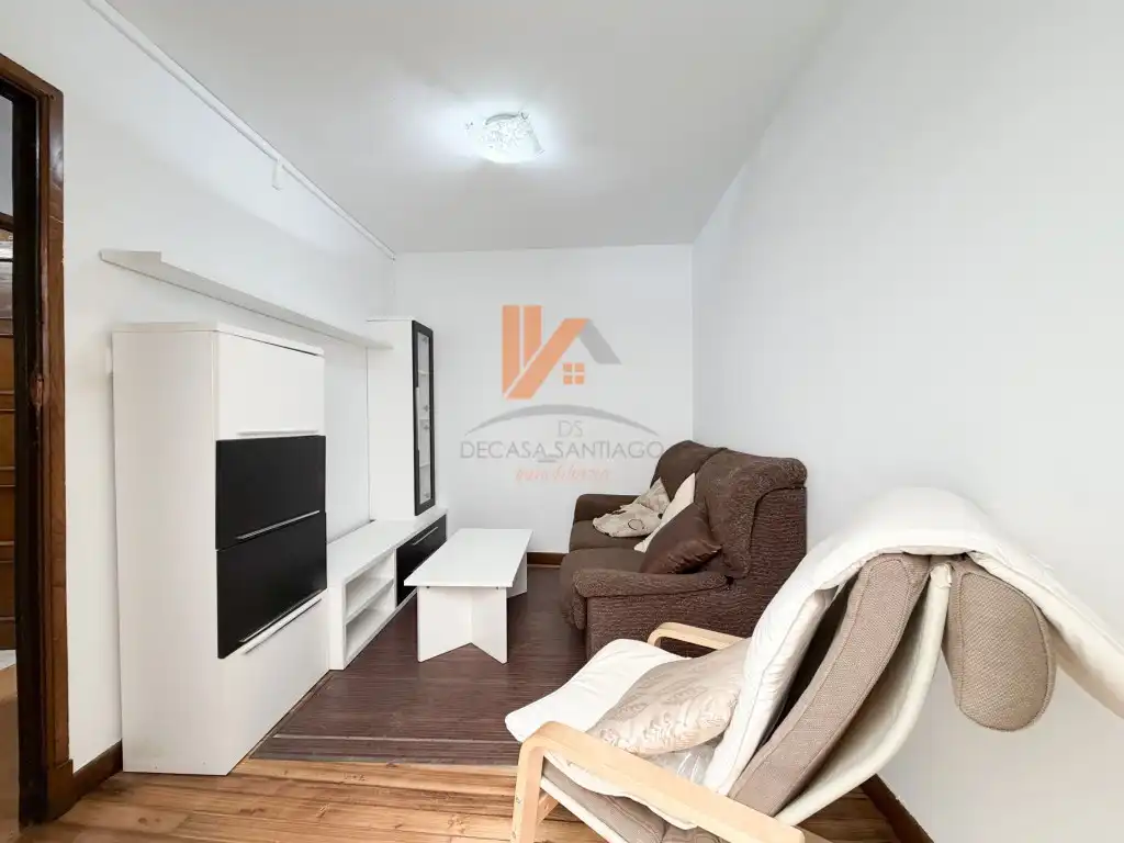 Sala de estar de Piso en venta en Santiago de Compostela  con Horno