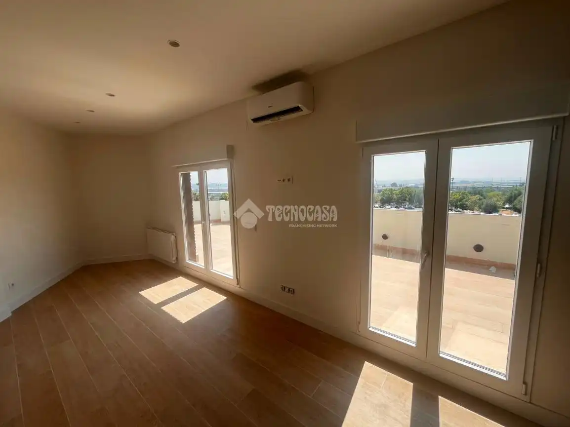 Sala de estar de Piso en venta en Madrid con Aire acondicionado y Terraza