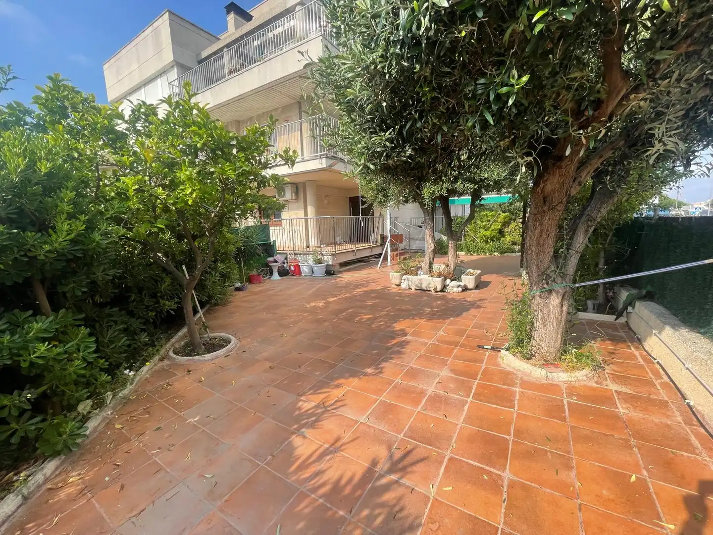 Terrasse von Erdgeschoss zum Verkauf in Cunit mit Klimaanlage, Privatgarten und Terrasse