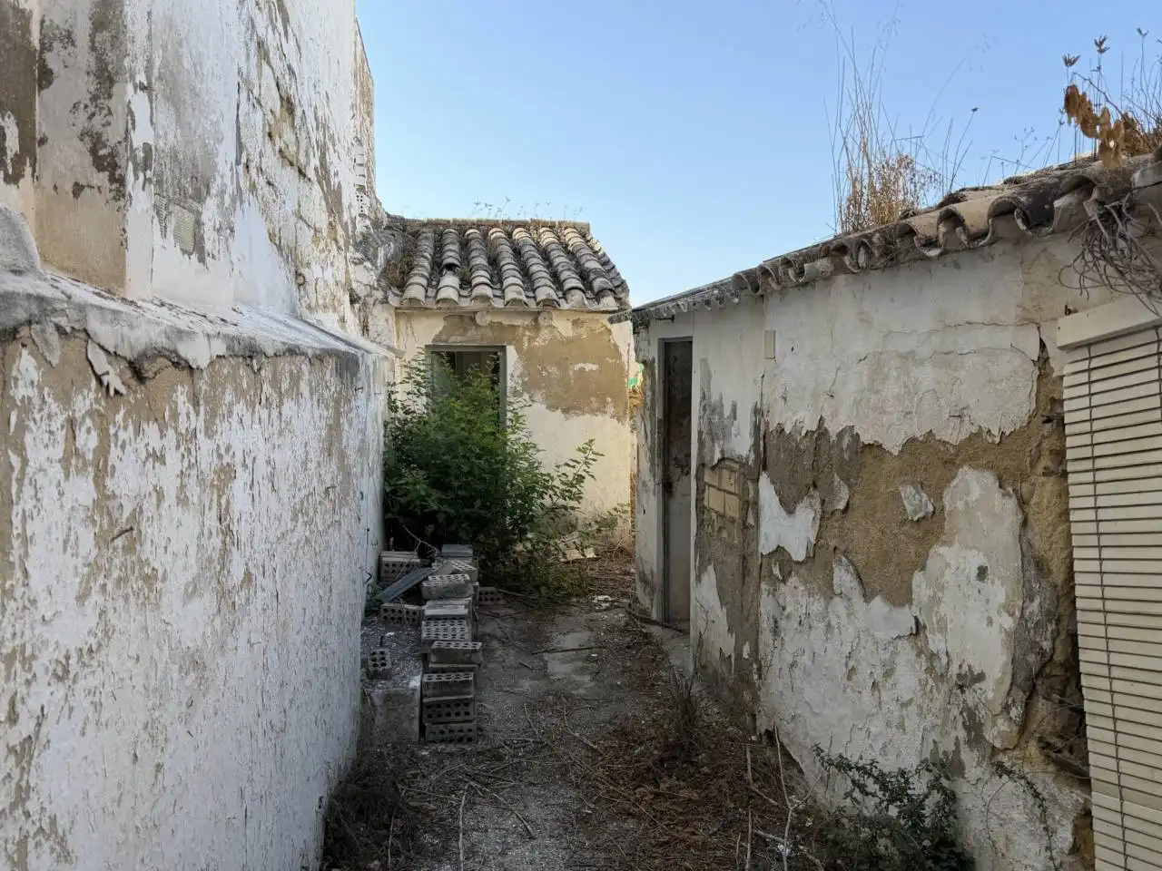 Exterior view of Houses for sale in Osuna  with Private garden