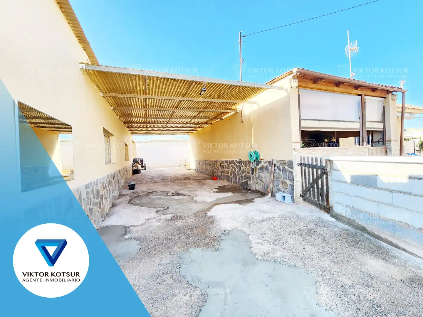 Vista exterior de Finca rústica en venta en Roquetas de Mar con Jardín privado, Terraza y Piscina