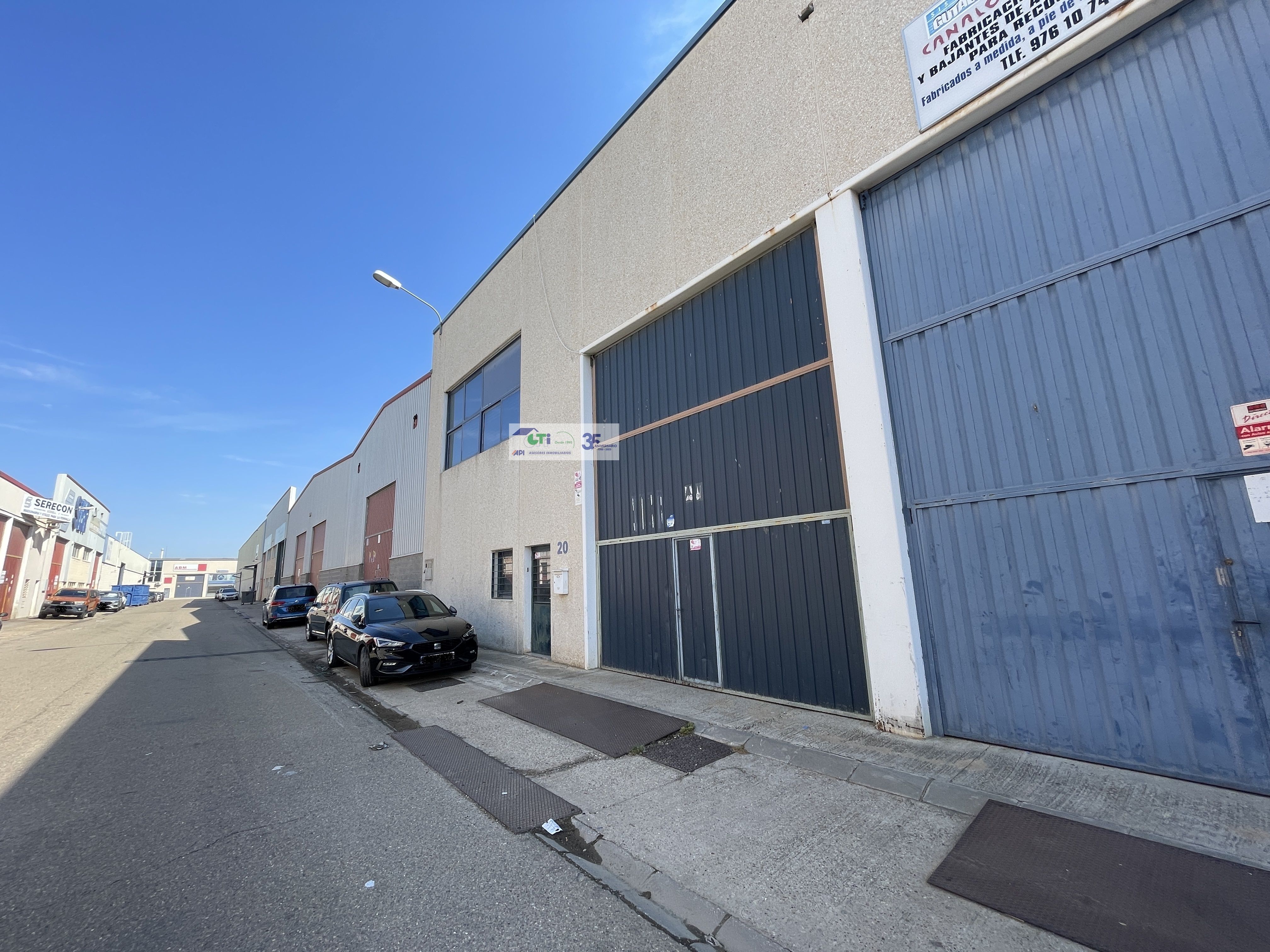 Exterior view of Industrial buildings to rent in La Puebla de Alfindén