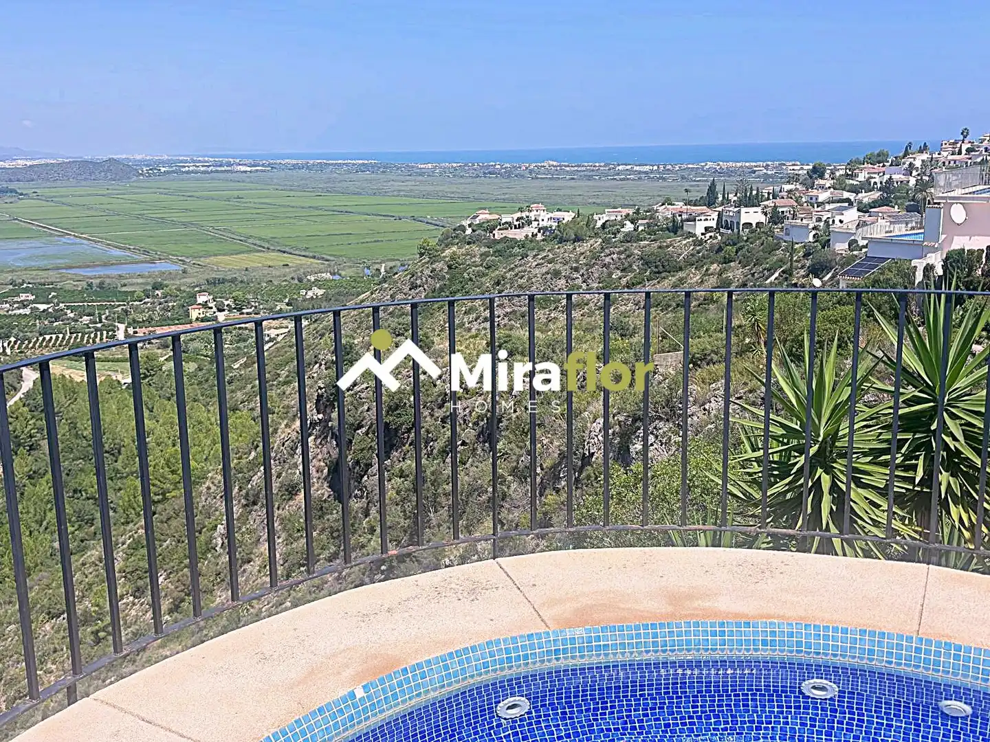 Chalet con piscina en venta en Calle los Almendros, imagen 51