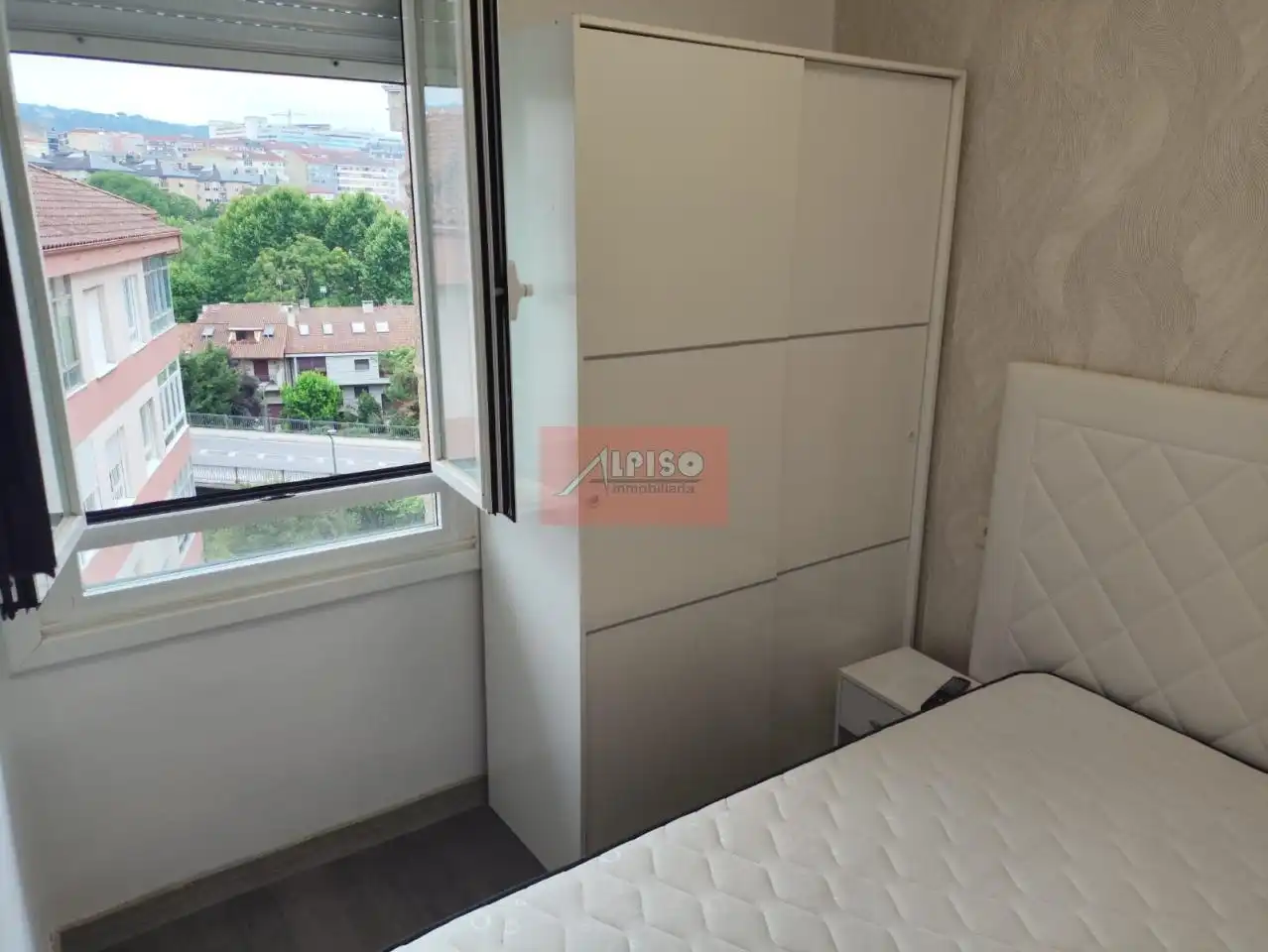 Bedroom of Apartments for rent in Ourense Capital   with Heating and Furnished