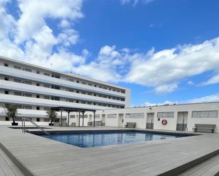 Piscina de Apartament en venda en Calonge amb Aire condicionat, Calefacció i Jardí privat
