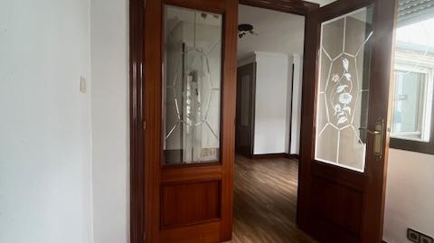 Photo 4 of Flat for sale in Iparragirre Etorbidea, Capitán Mendizabal - La Sardinera, Santurtzi