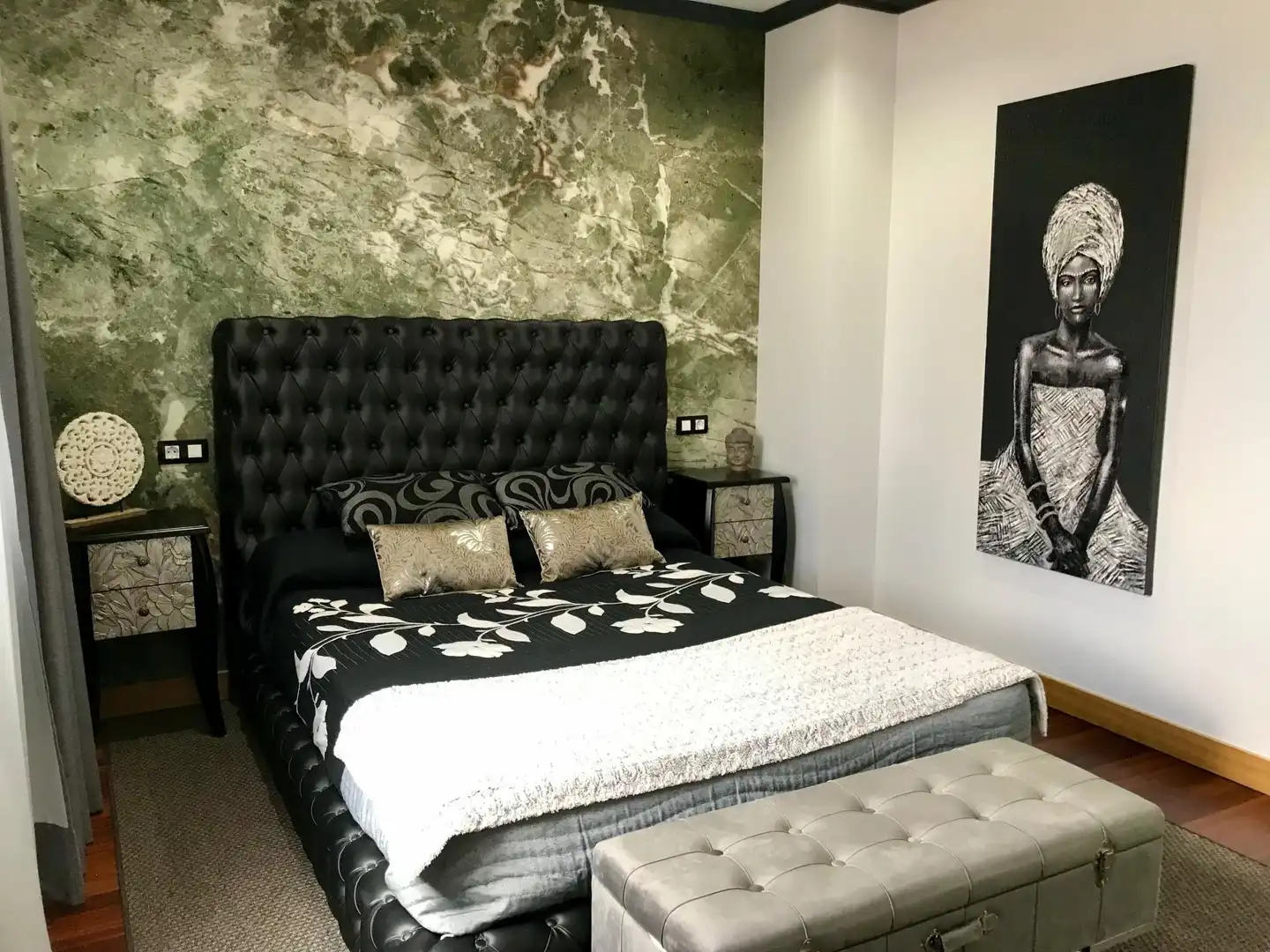 Habitación de Casa o chalet en venta en Ribeira con Calefacción, Piscina y Amueblado