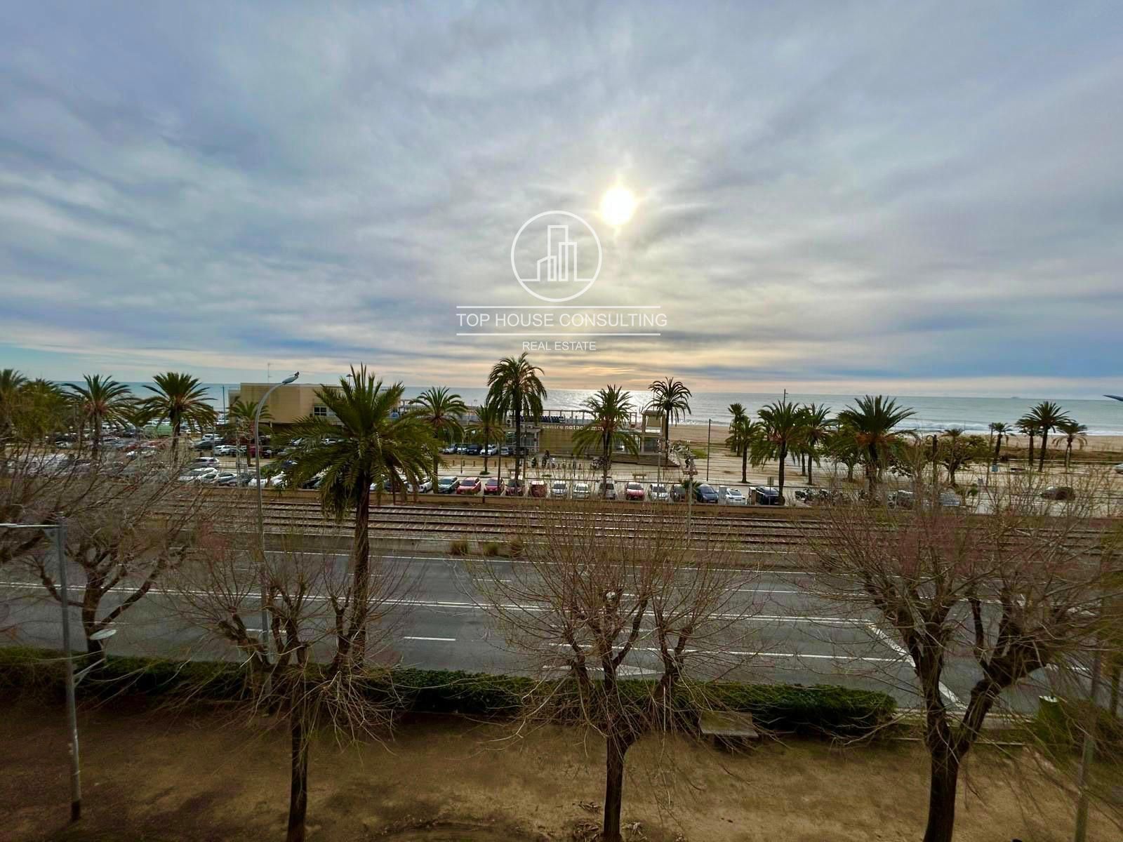 Exterior view of Duplex for sale in Mataró  with Heating and Terrace