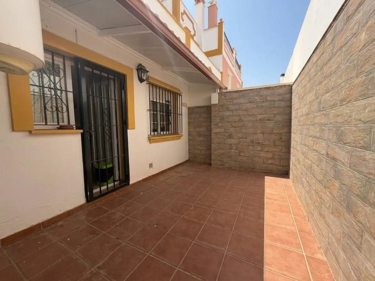 Casa amb terrassa en venda a Calle Calle Hispasat, imagen 11