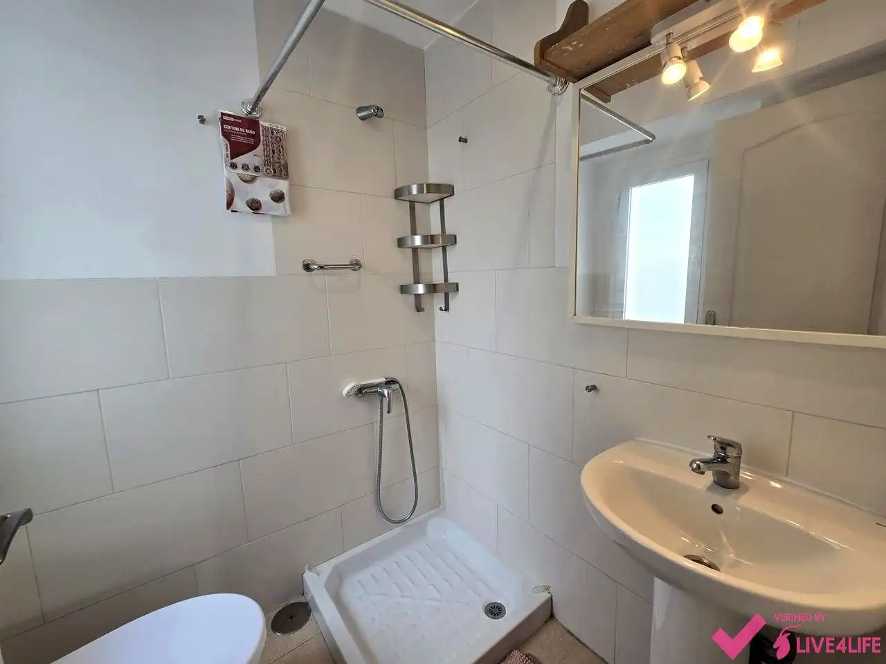 Bathroom of Flat for rent in Sevilla  with Air Conditioner, Terrace and Furnished