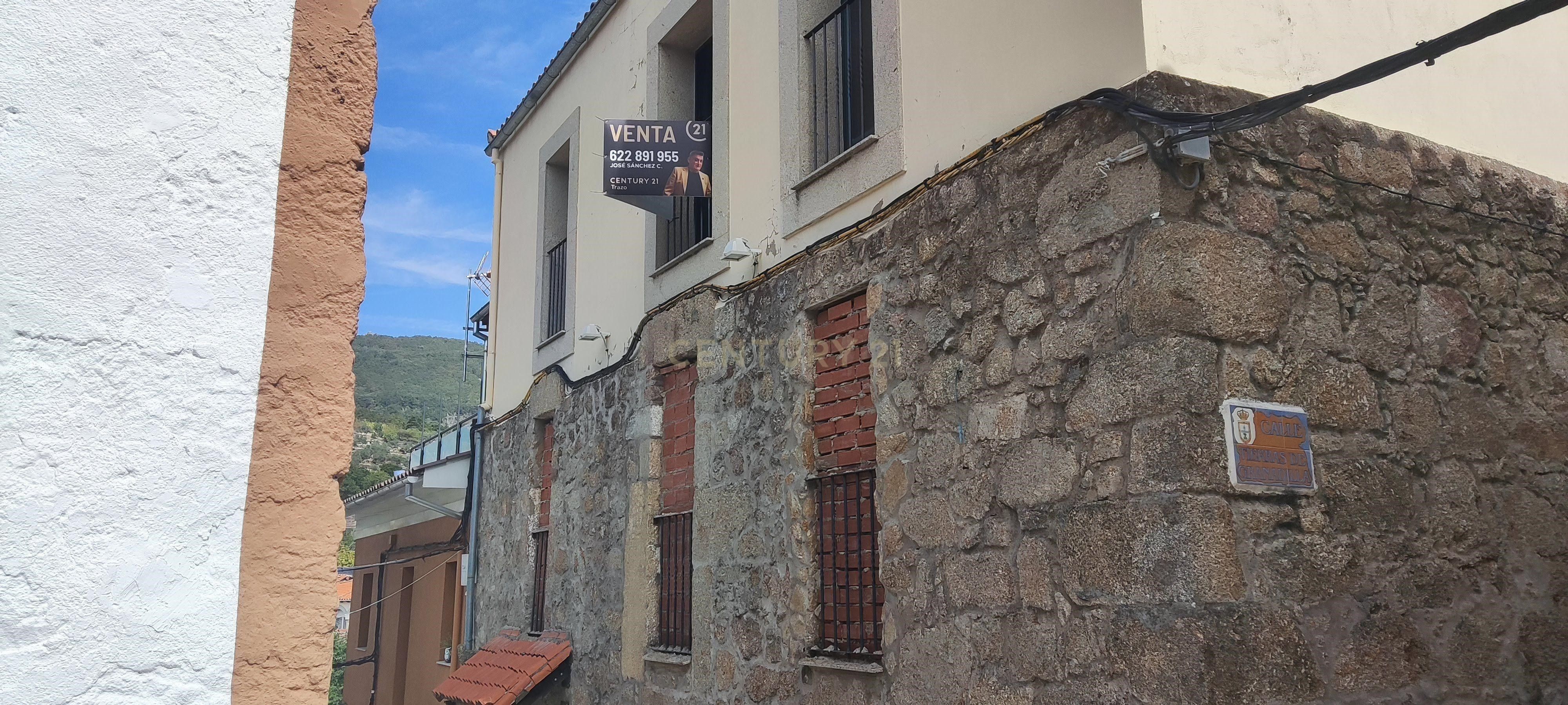 Exterior view of House or chalet for sale in Baños de Montemayor  with Air Conditioner