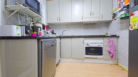 Foto 3 de Piso en venta en Rambla de Sant Jordi, 105, Can Mas, Ripollet