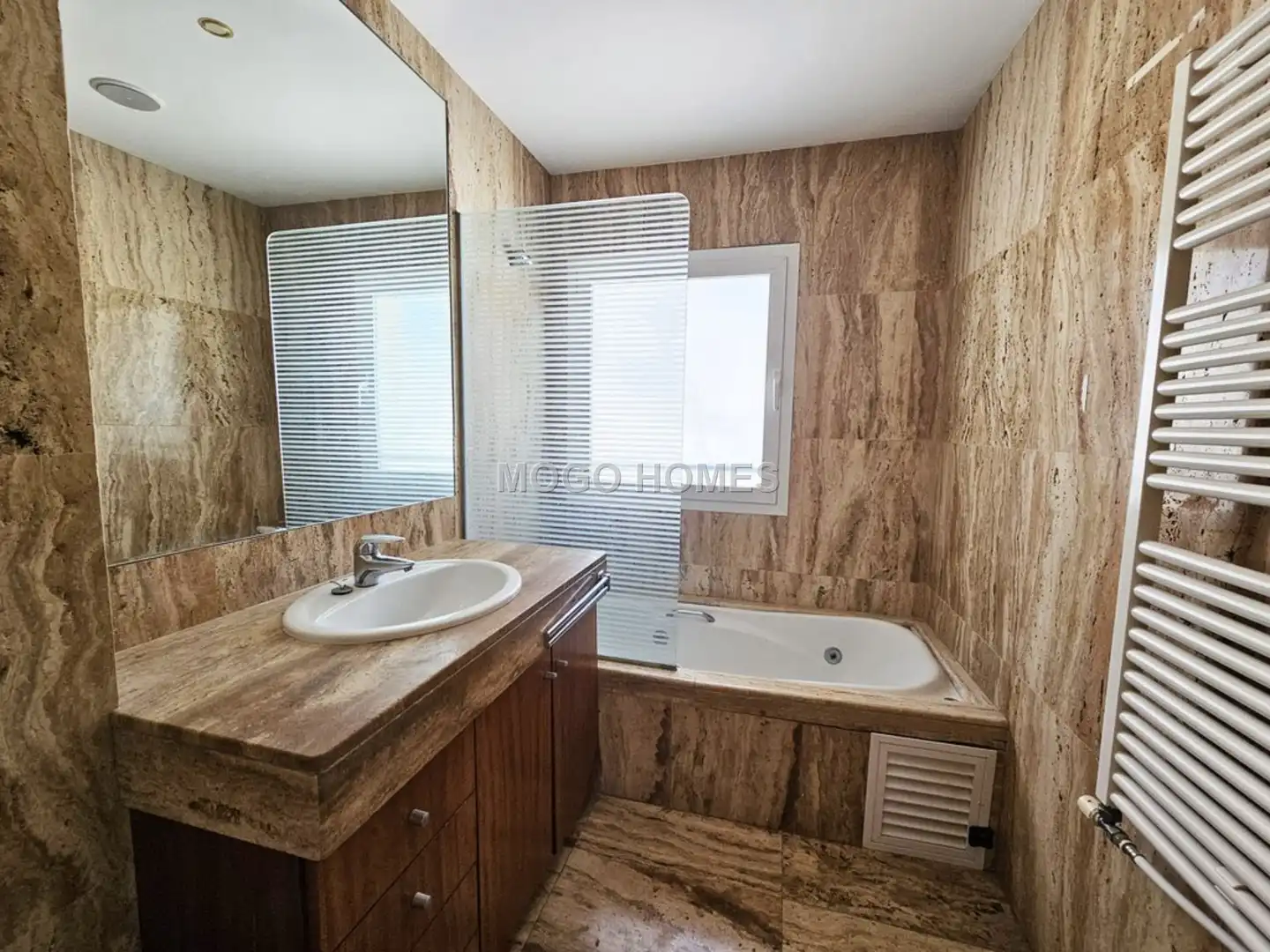Bathroom of Attic for sale in  Palma de Mallorca  with Air Conditioner, Parquet flooring and Terrace