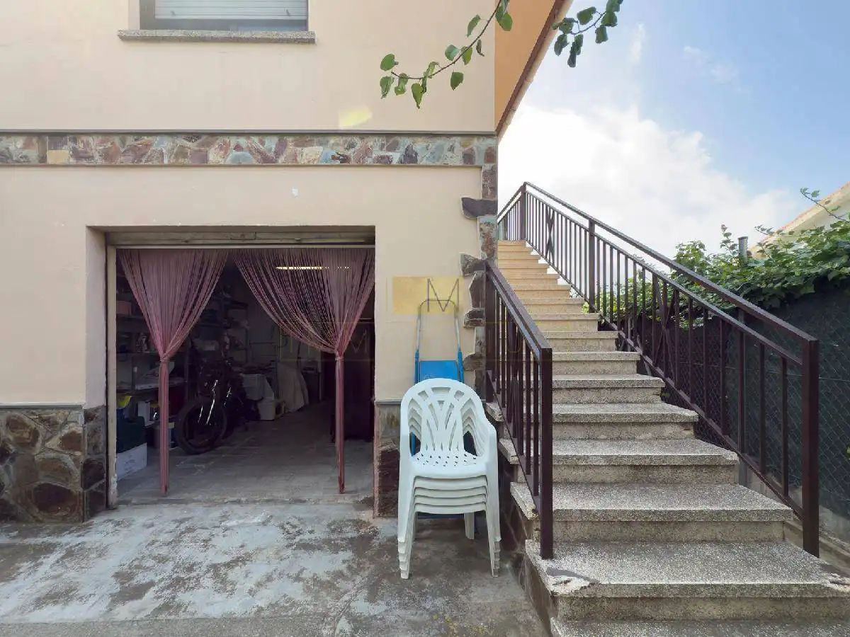 Casa o xalet en venda en Vilanova i la Geltrú amb Calefacció, Jardí privat i Terrassa