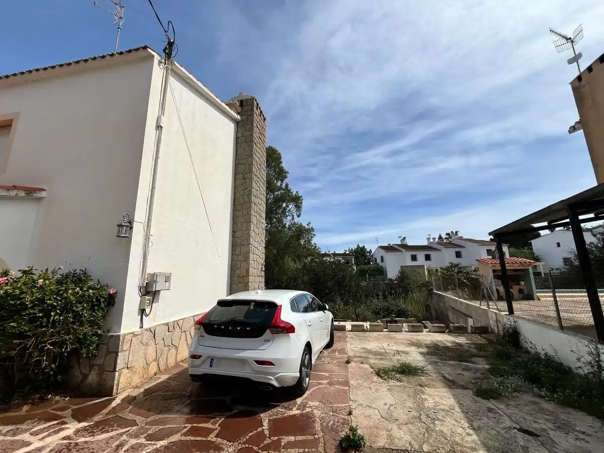 Parking de Casa o chalet en venta en Dénia con Terraza y Amueblado