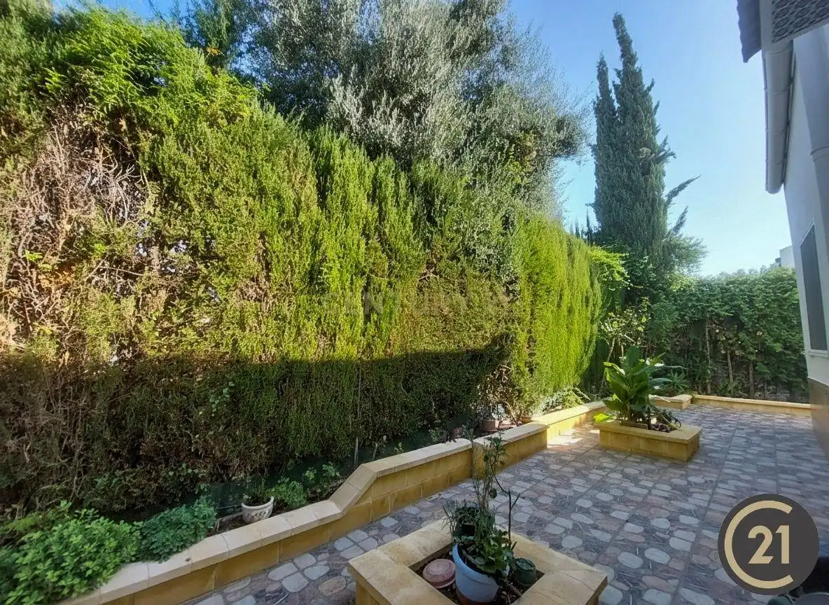 Jardí de Casa o xalet en venda en Espartinas amb Aire condicionat, Jardí privat i Traster