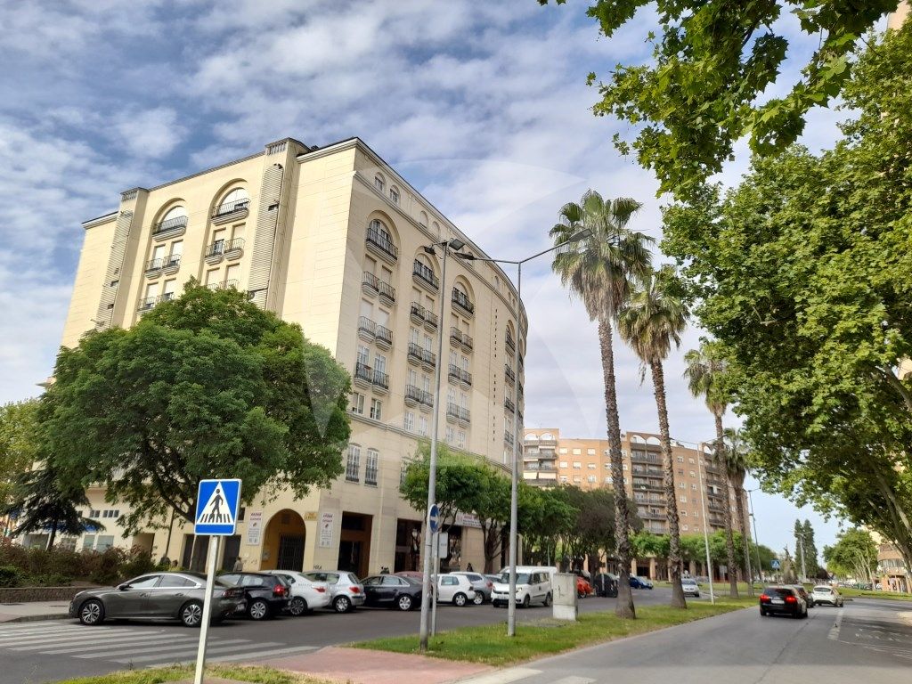 Exterior view of Flat for sale in Badajoz Capital  with Air Conditioner, Furnished and Oven