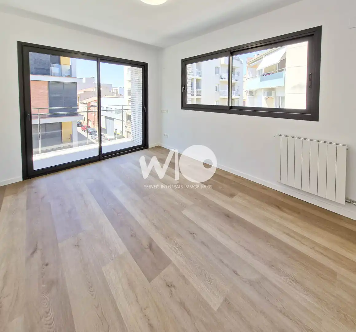 Habitación de Piso de alquiler en Girona con Aire acondicionado, Calefacción y Parquet