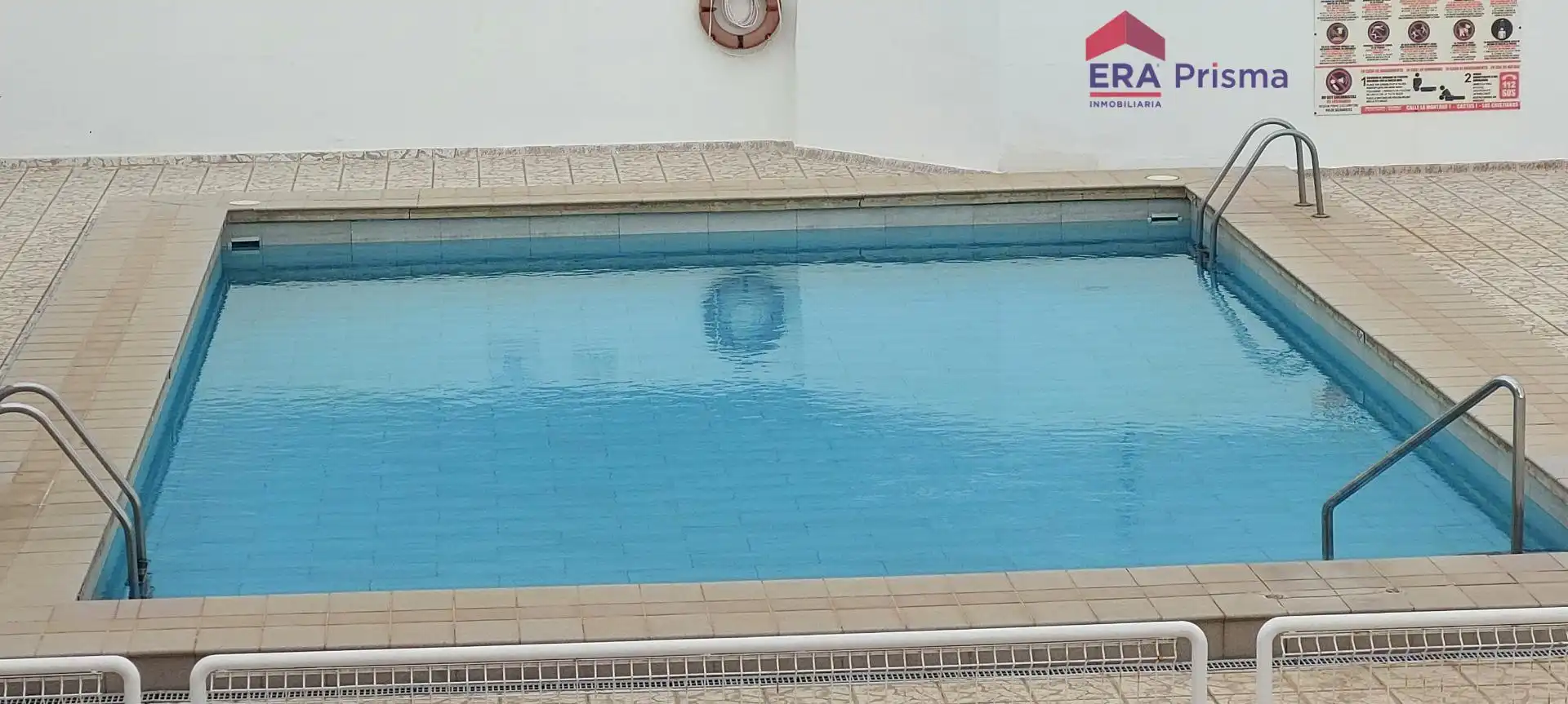 Schwimmbecken von Wohnungen zum Verkauf in Arona