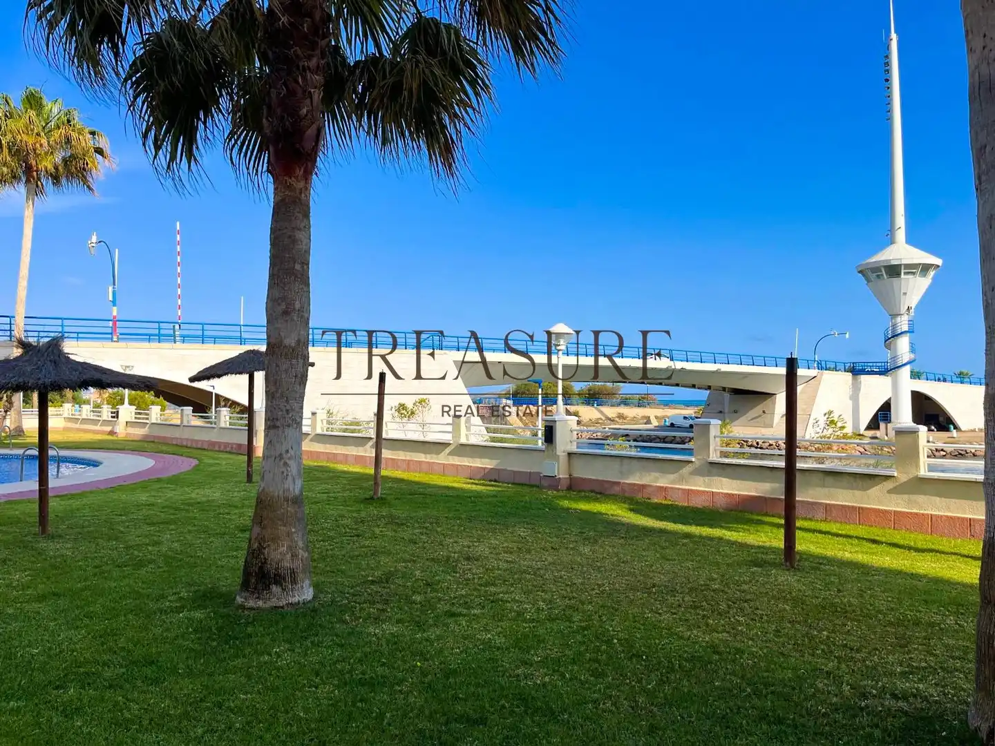 Terrassa de Apartament en venda en La Manga del Mar Menor amb Aire condicionat, Terrassa i Moblat