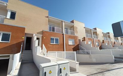 Exterior view of House or chalet for sale in Torralba de Calatrava  with Terrace
