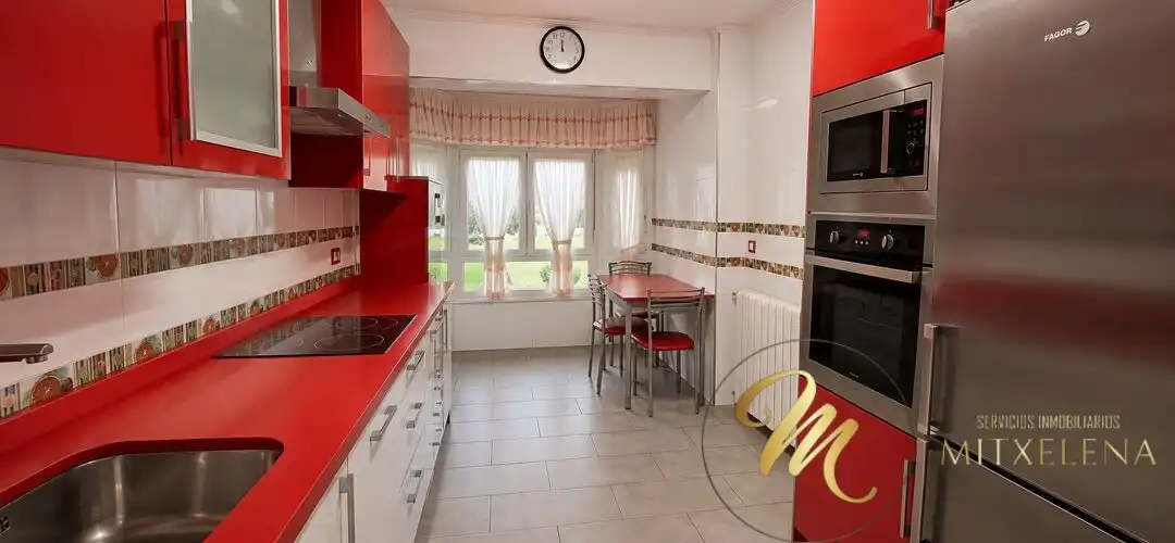 Cocina de Piso en venta en Getxo  con Calefacción y Trastero