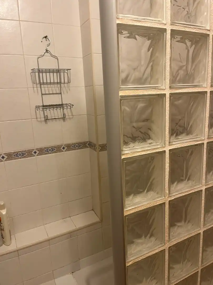 Baño de Piso de alquiler en Málaga con Aire acondicionado y Amueblado