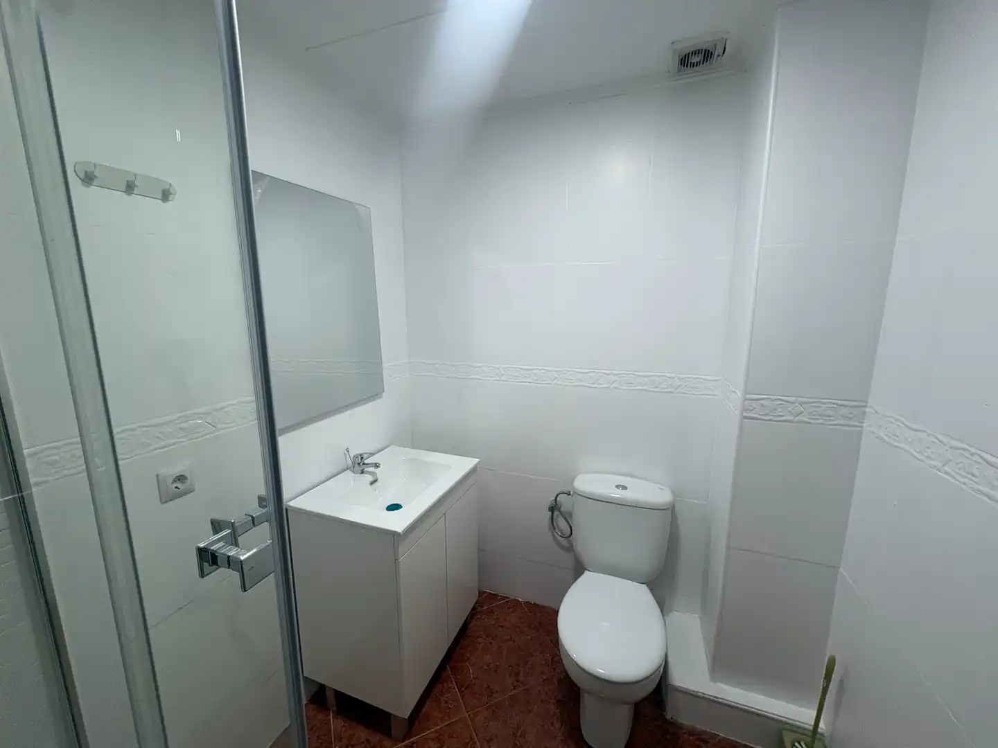 Badezimmer von Wohnung zum Verkauf in Badalona