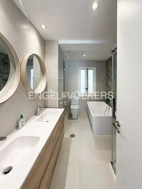 Baño de Piso de alquiler en Madrid con Aire acondicionado, Calefacción y Parquet