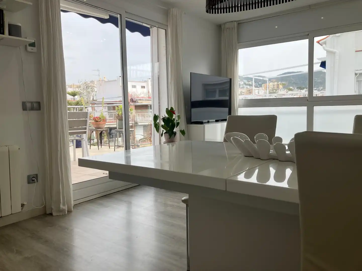 Vista exterior de Ático en venta en Sitges con Calefacción, Horno y Microondas