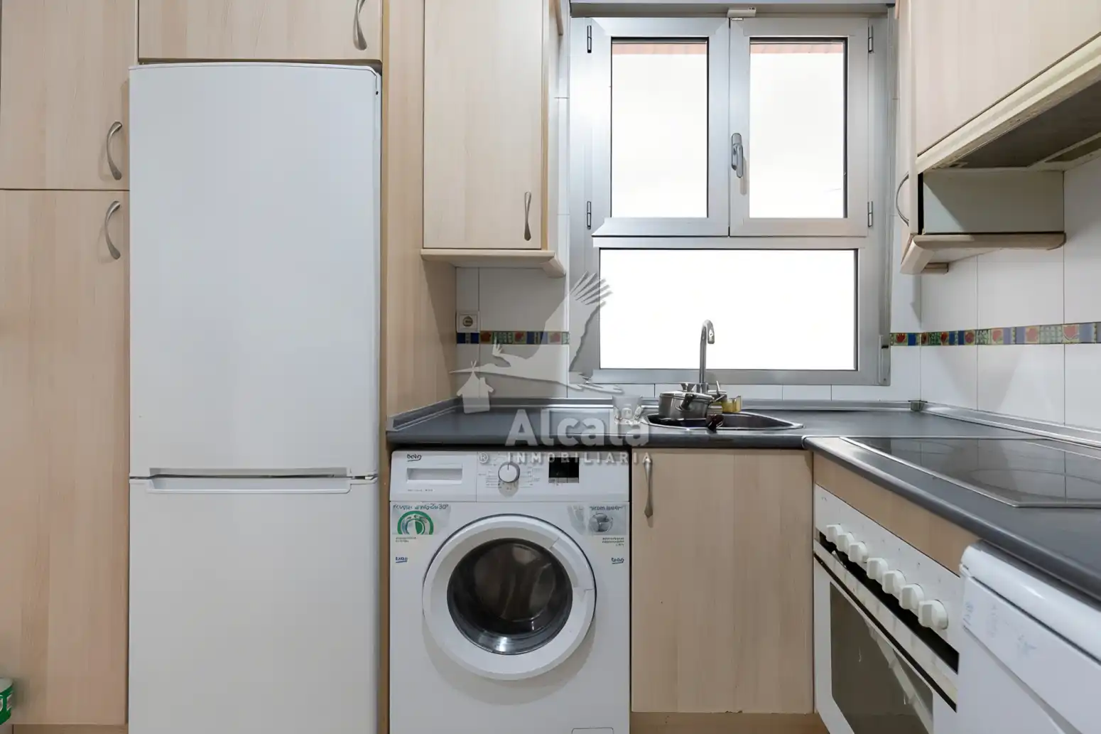 Cocina de Piso en venta en Madrid con Calefacción, Jardín privado y Piscina