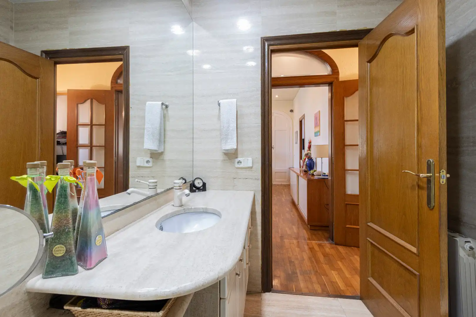 Bathroom of Houses for sale in El Masnou  with Air Conditioner, Heating and Private garden