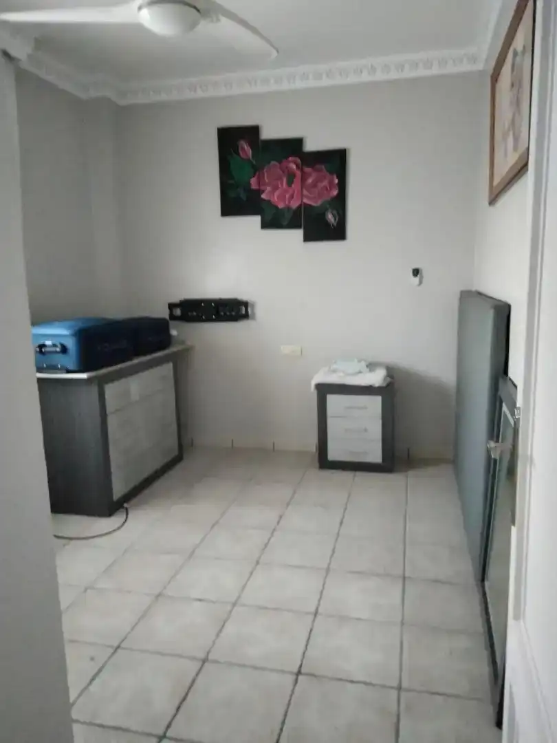 Planta baixa en venda en La Línea de la Concepción amb Moblat
