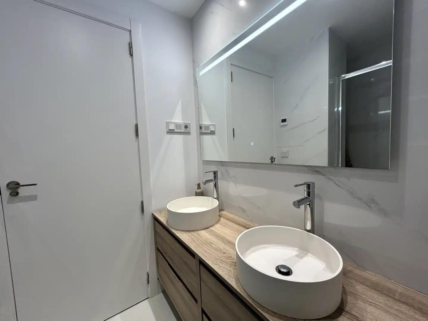 Apartamento con piscina en venta en Puerto Deportivo, imagen 3