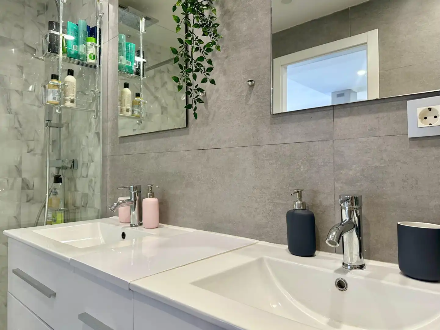 Baño de Ático en venta en Calafell con Aire acondicionado, Calefacción y Terraza