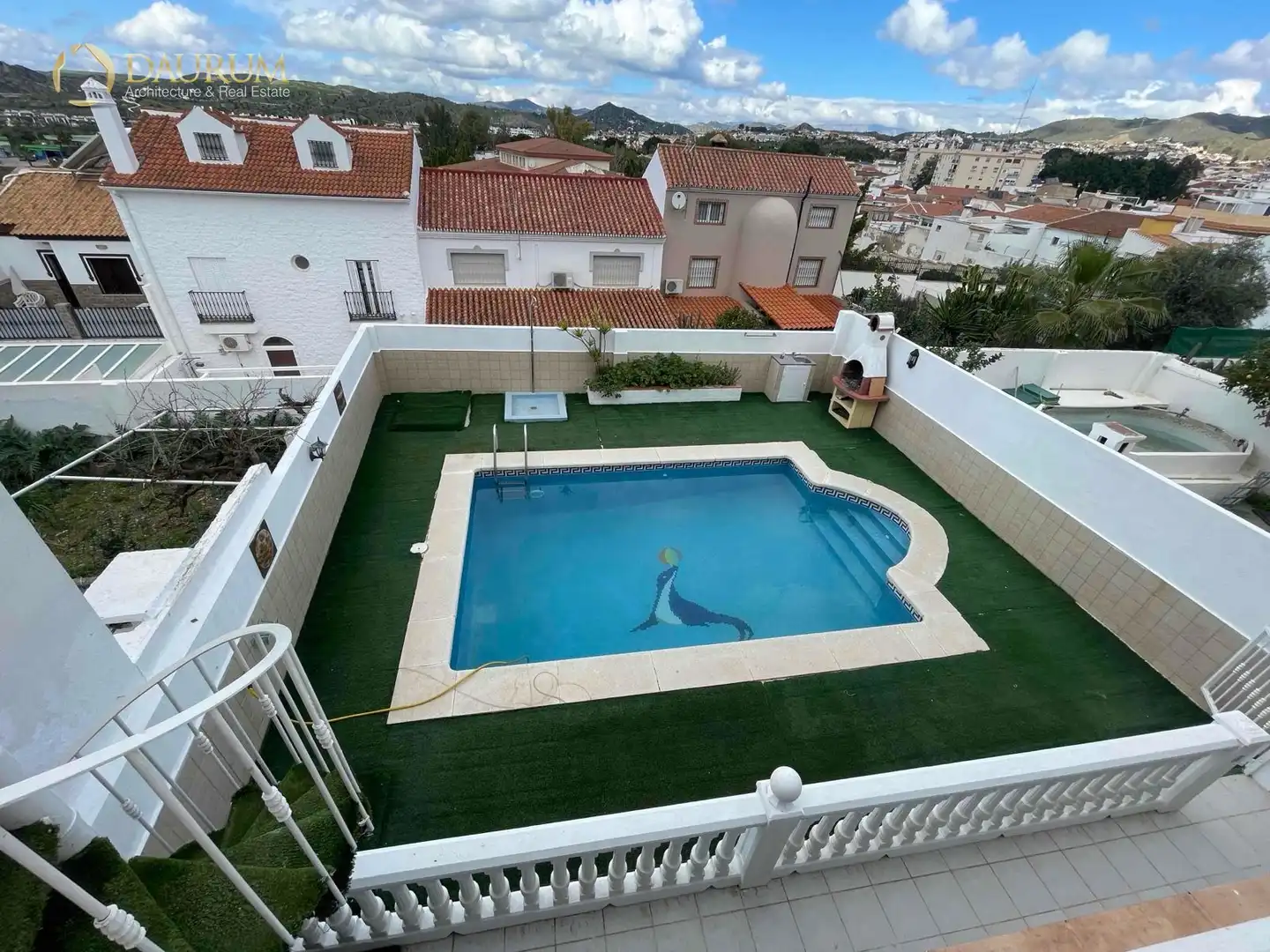 Piscina de Casa adosada en venda en Málaga amb Aire condicionat, Calefacció i Terrassa