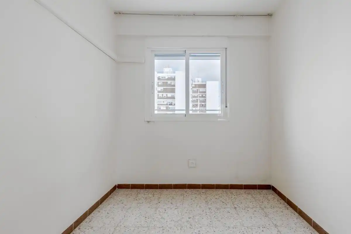 Bedroom of Flat for sale in Sevilla  with Air Conditioner, Heating and Private garden