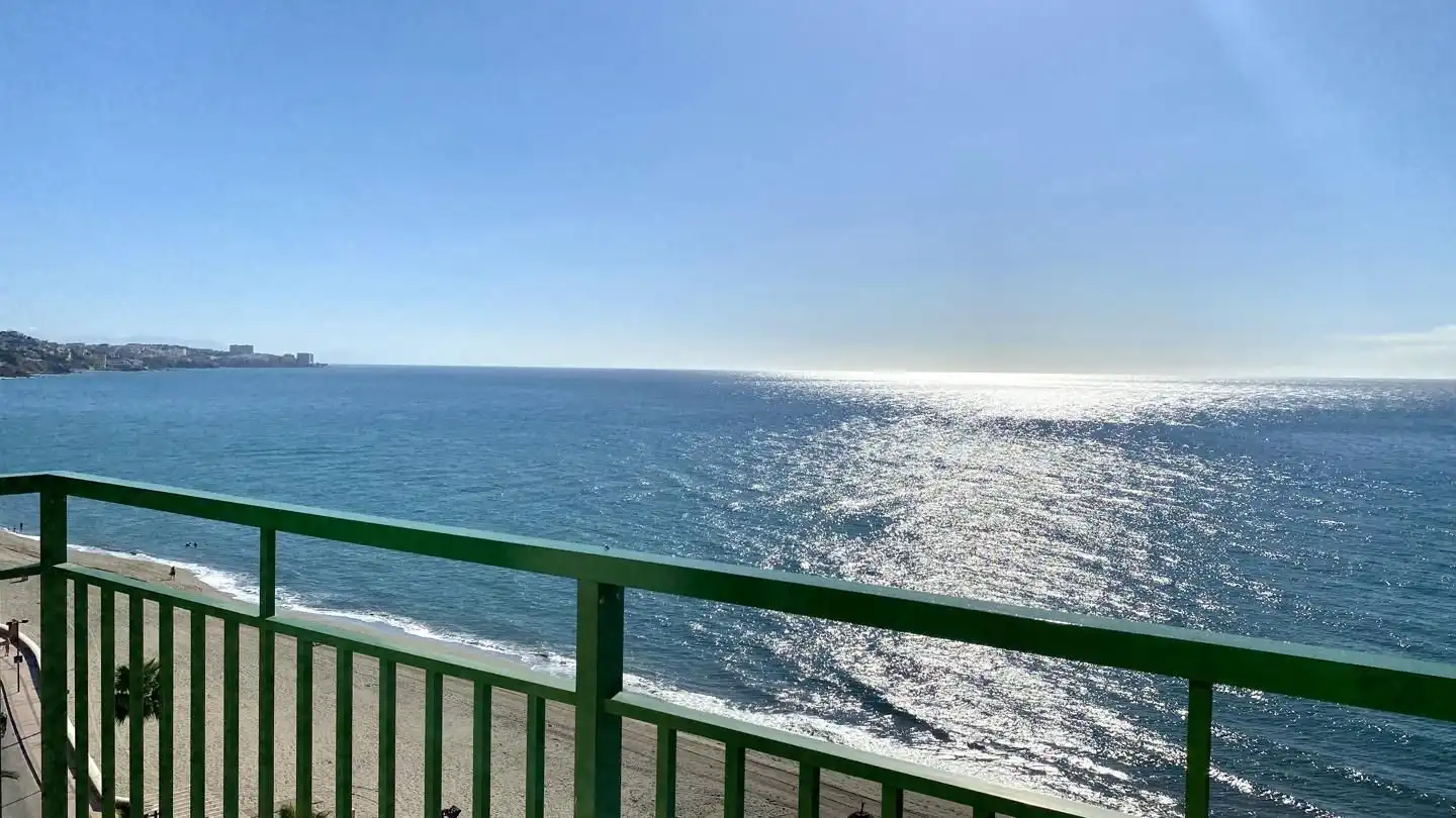 Flat for rent in Paseo Marítimo Rey de España, Las Gaviotas - Carvajal