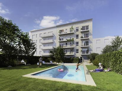 Piscina de Pis en venda en Esparreguera amb Aire condicionat, Piscina i Balcó