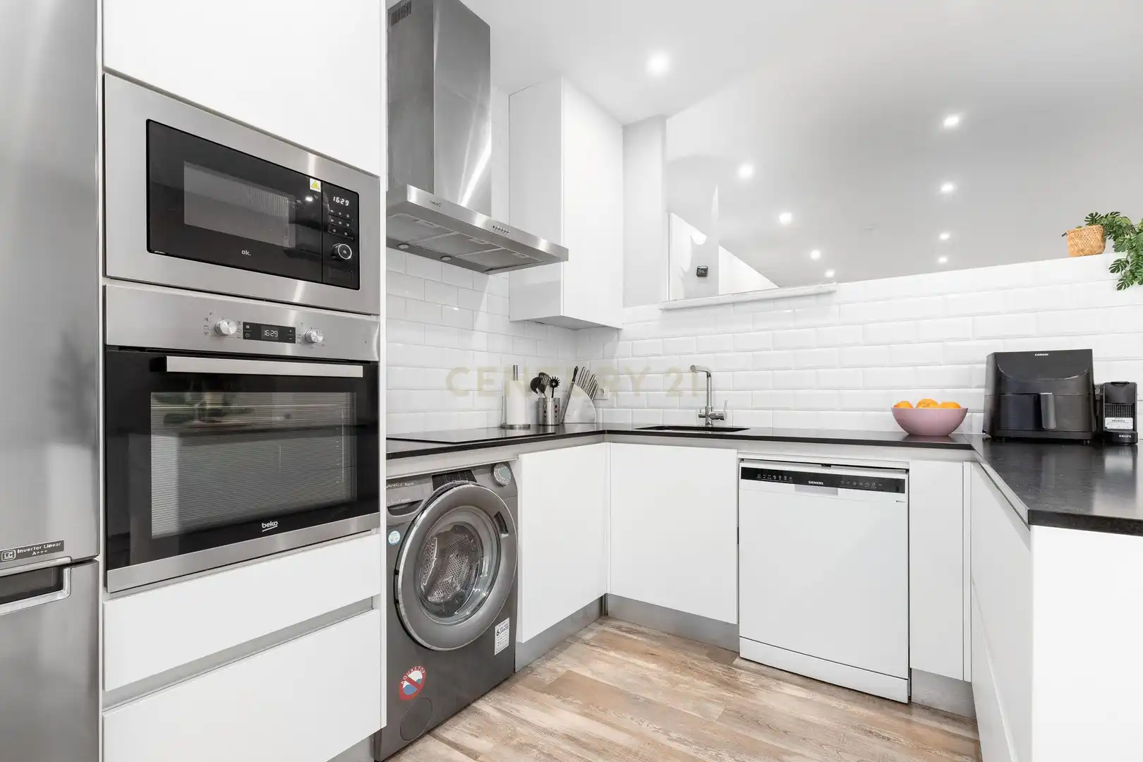 Kitchen of Apartments for sale in Mollet del Vallès  with Air Conditioner and Swimming Pool