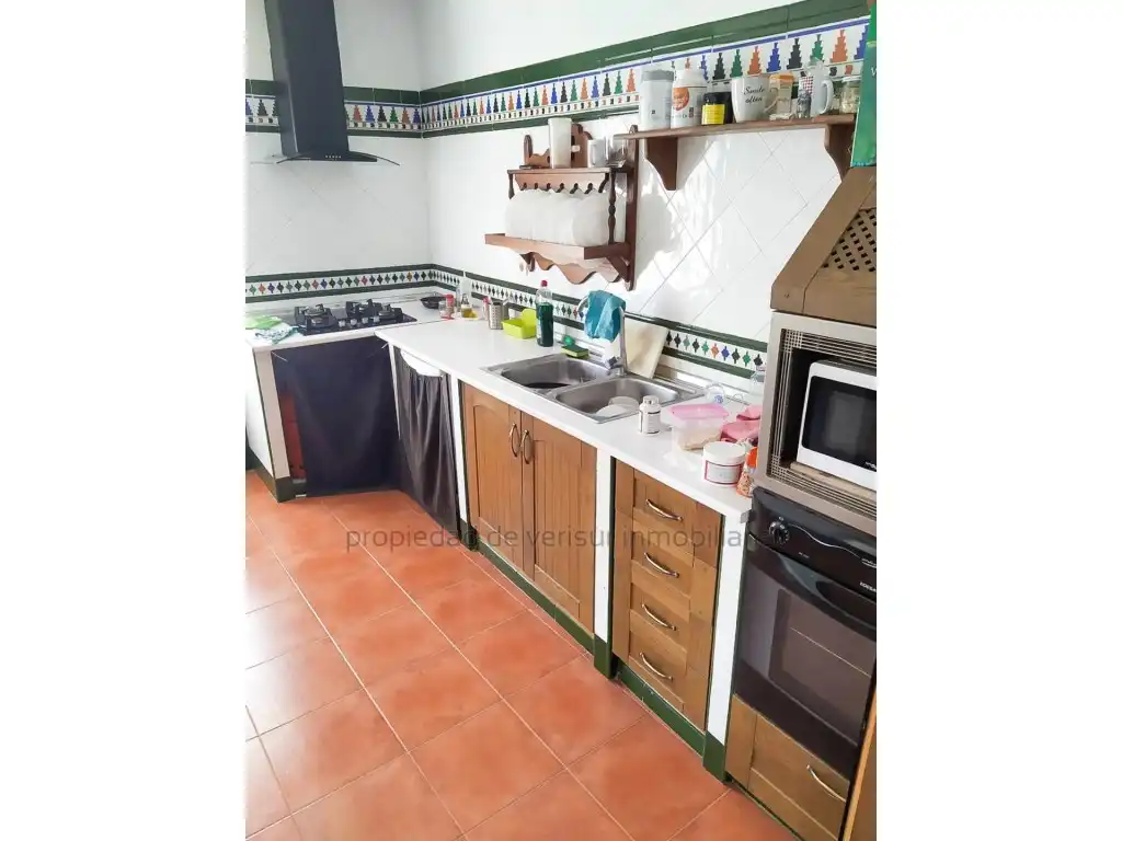 Country homes for sale in Baza