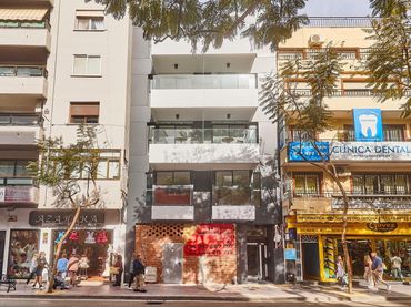 Oficina con ascensor en venta en Calle conde san isidro 14