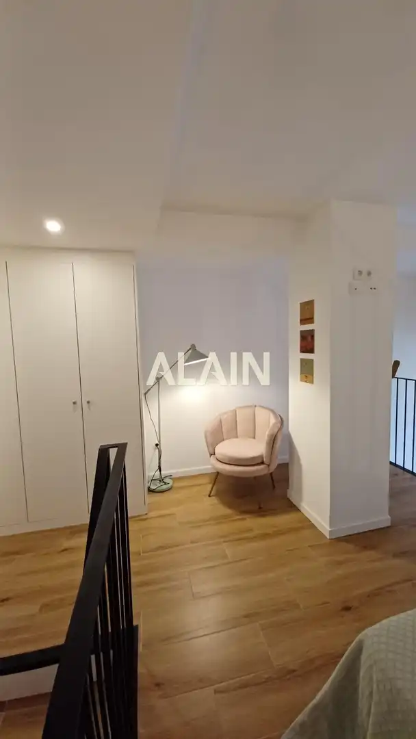 Habitación de Loft en venta en Valencia con Aire acondicionado, Parquet y Amueblado