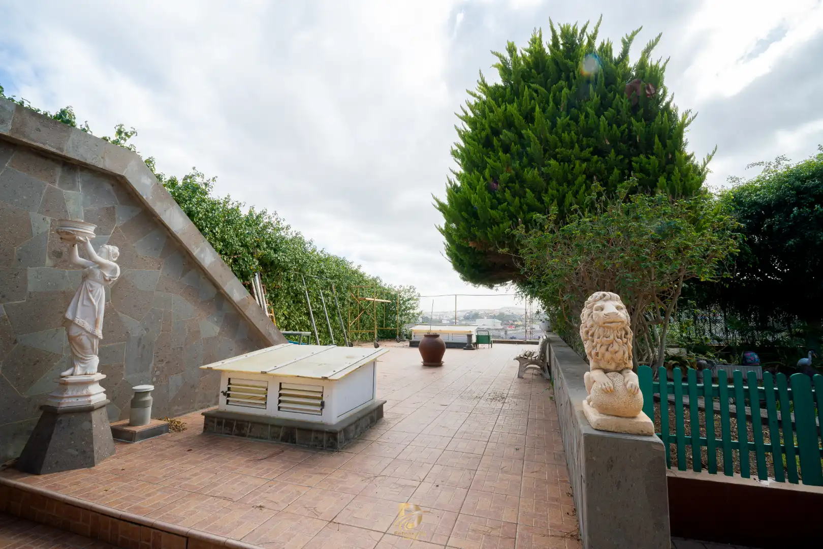 Terrassa de Casa o xalet en venda en Las Palmas de Gran Canaria amb Aire condicionat, Jardí privat i Terrassa