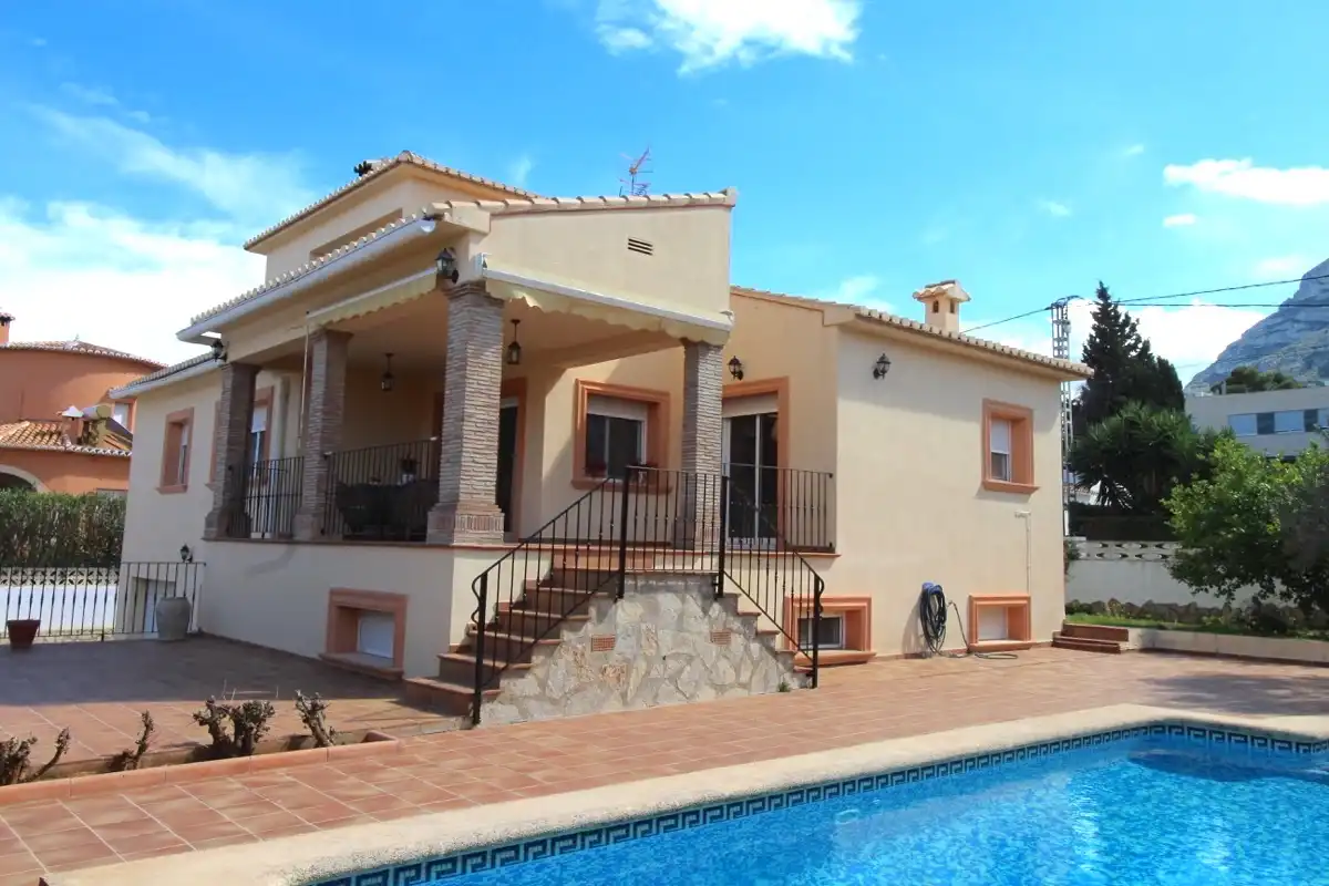 Chalet con piscina en venta en El Montgó, imagen 6