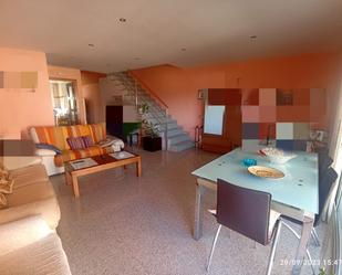 Sala d'estar de Casa o xalet en venda en Berga amb Jardí privat i Parquet